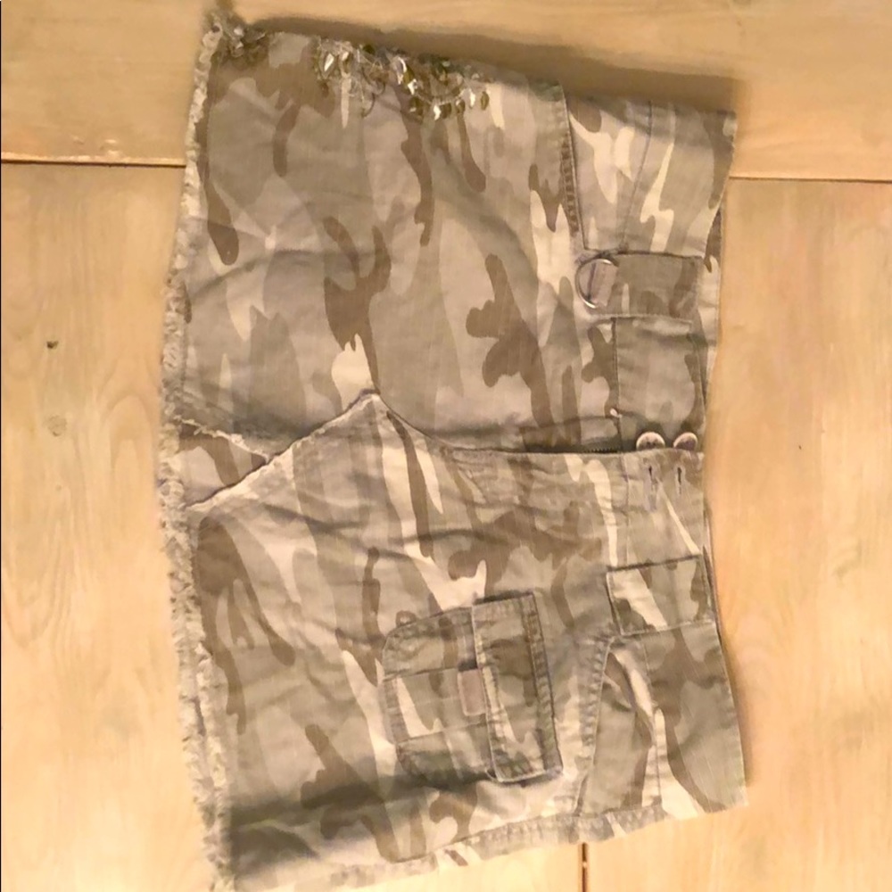 Camo skirt